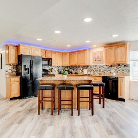 Modern Private Whole Unit 4 Bedroom Guest Suite King Bed Salt Lake City Buitenkant foto