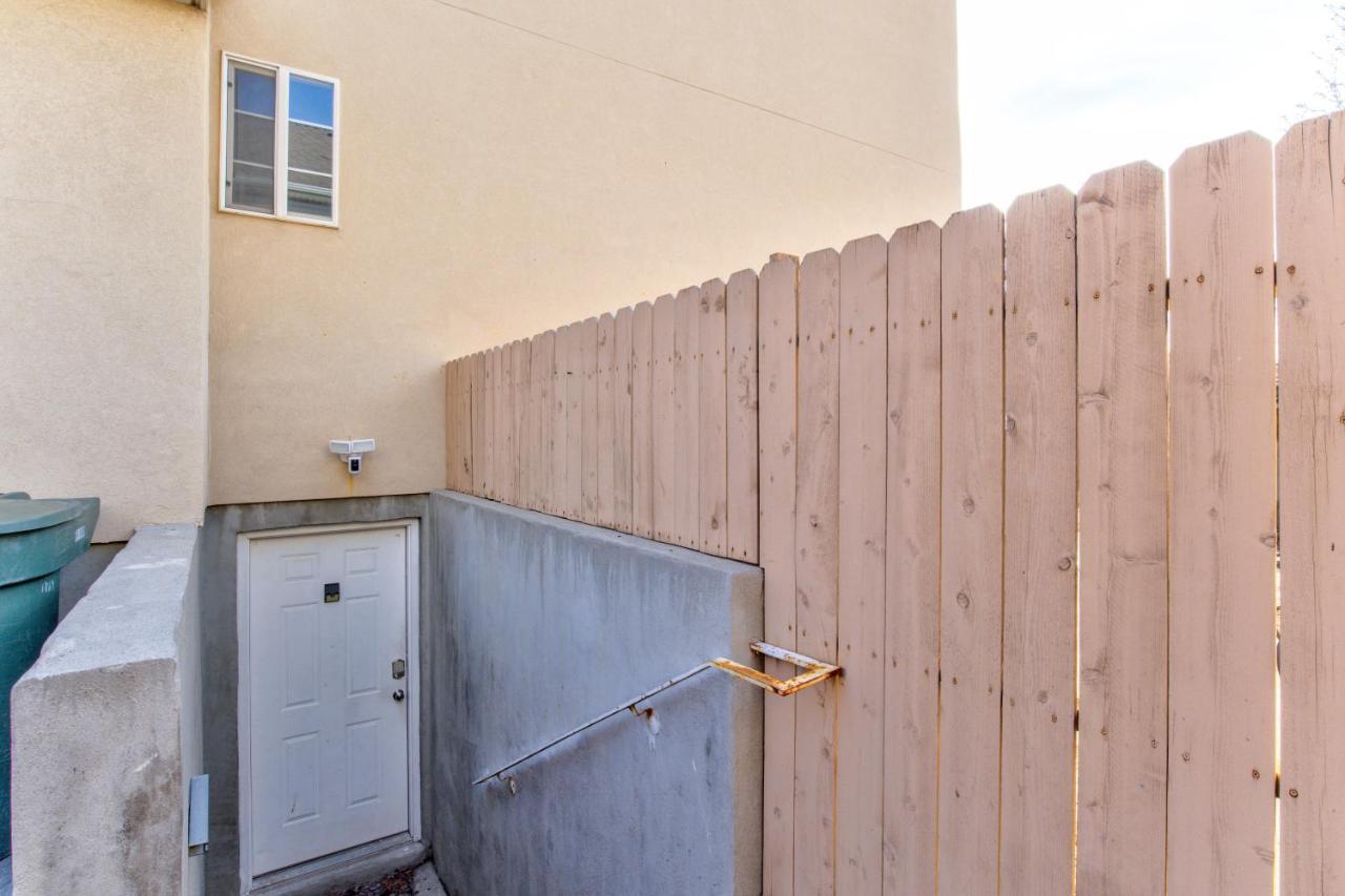Modern Private Whole Unit 4 Bedroom Guest Suite King Bed Salt Lake City Buitenkant foto