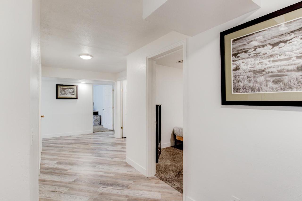 Modern Private Whole Unit 4 Bedroom Guest Suite King Bed Salt Lake City Buitenkant foto